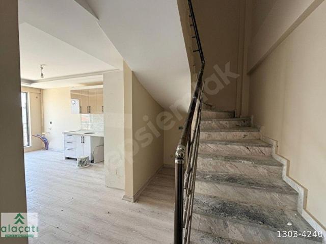 İNCEK'TE SATILIK KELEPİR 3+1 DAİRE FIRSAT FİYATIYLA!