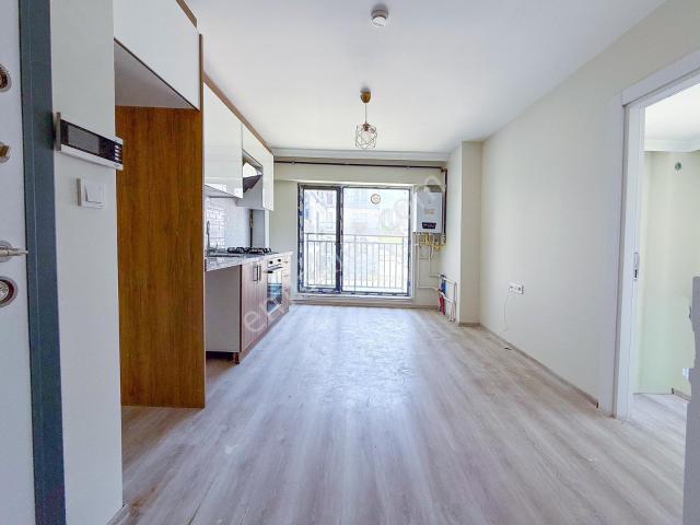 İncek Bulvarına Yakın Teraslı 2 Banyolu 2+1 Kiralık Daire