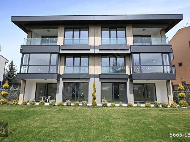 İncek Bulvarı Paralelinde İskanı Alınmış 8+2 Villa KALİ A.Ş