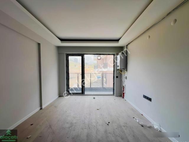 İncek Kızılcaşar / Ara Kat / Kiralık 1+1