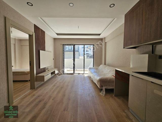 İncek Kızılcaşar Merkezi Konum Bahçe Kullanım Boş Kiralık 1+1