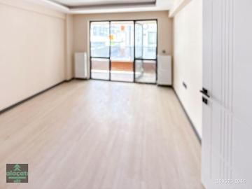İncek Kızılcaşar Satılık 1+1 İskanlı Balkonlu Daire