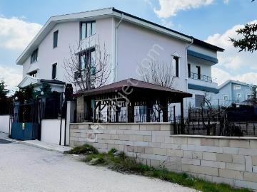 İncek Kızılcaaşar'da En Seçkin Bölgede Satılık 7+1 Villa