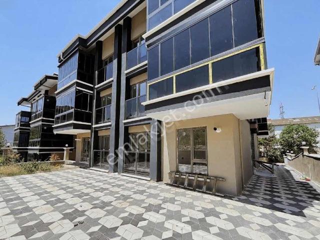İncek Merkezde 1+1 Kiralık 1.kat