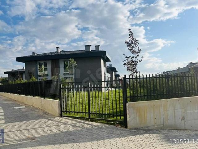 İNCEK NÜANS SATILIK 5+1 VİLLA