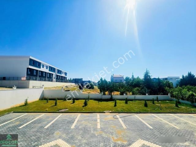 İncek Taşpınar' Da Ara Katta,geniş,balkonlu 1+1 Kiralık