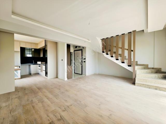 İncek Taşpınar İki Balkon, Cadde Üstü Önü Açık 2+1 Kiralık Daire