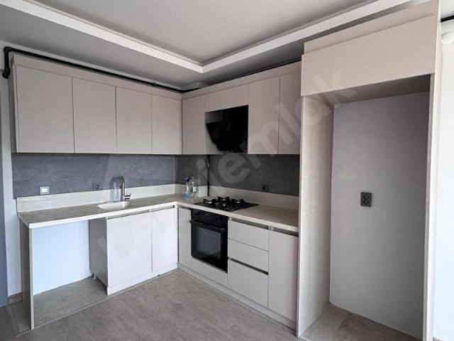 İNCEK TAŞPINAR EMLAKTAN 2+1 CADDE ÜSTÜ SATILIK DAİRE