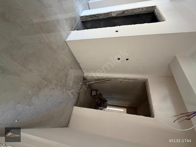 İNCEK TAŞPINAR EMLAKTAN SATILIK 3+1 LÜX YAPILI DAİRE