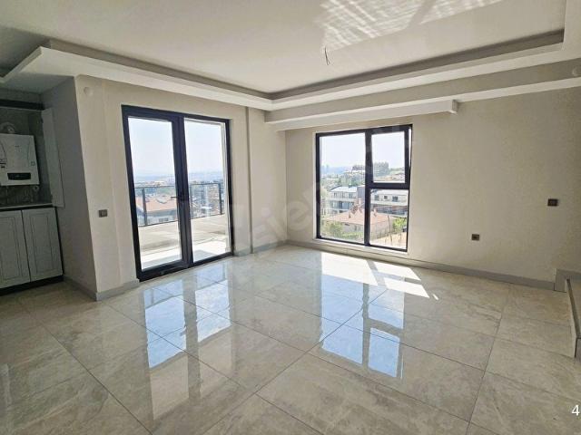 İNCEK TAŞPINAR'DA 3 BANYO MERKEZİ KONUM GB CEPHE SATILIK 4+1 DX