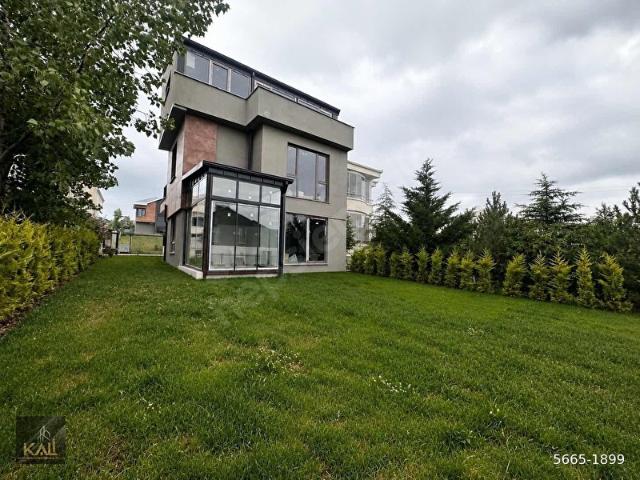 İncek Vista ve Bulvar Yakını Geniş Kullanım 5+1 Villa Kali A.Ş