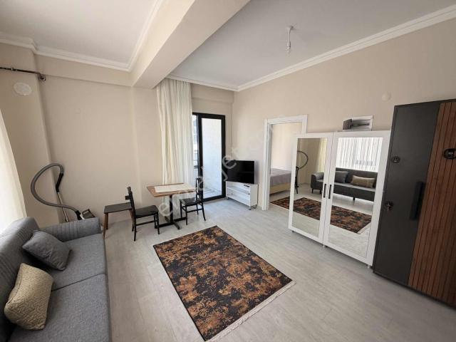 İncesu Da Deniz Manzaralı Eşyalı Anayola 2.bina 1+1 Daire