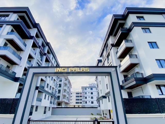 İNCESUDA ANA YOLA CEPHE SİTE İÇERİSİNDE SATILIK LÜKS 1+1 DAİRE