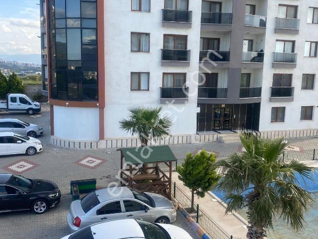 İnces Life Göztepe'de Havuzlu Lüks Kiralık 140m2 3+1 Daire