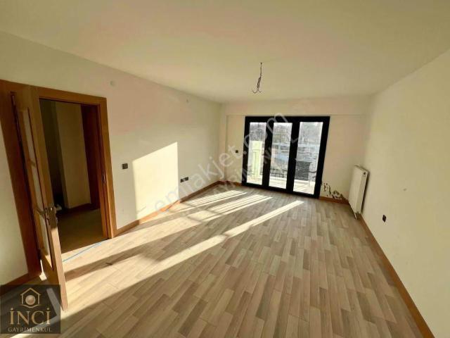 İnci'den 15 Temmuz Evleri Adapark'ta 2+1 82m2 Daire