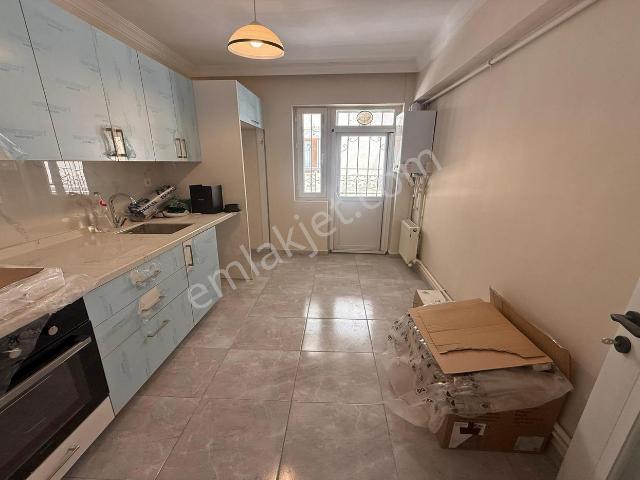 İncirli Barışyolu Cadde Yakını 1.kat Ön Cephe Full Yapılı