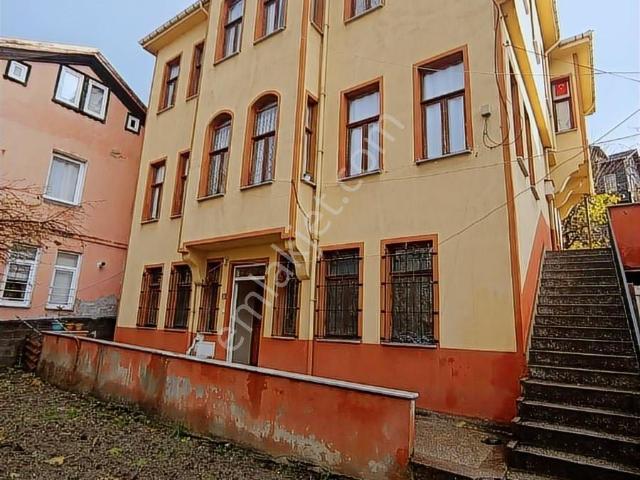 İnebolu Şehir Merkezi 2+1/ara Kat + 110.m2 Kiralik Daire