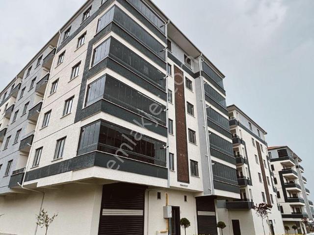 İnegöl Akhisar'da Site İçinde Satılık