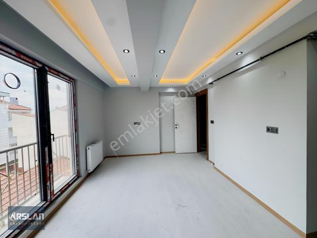 İnegöl Alanyurt Cumhuriyet Mah.3+1,150m2, 3.kat, Satılık Dubleks