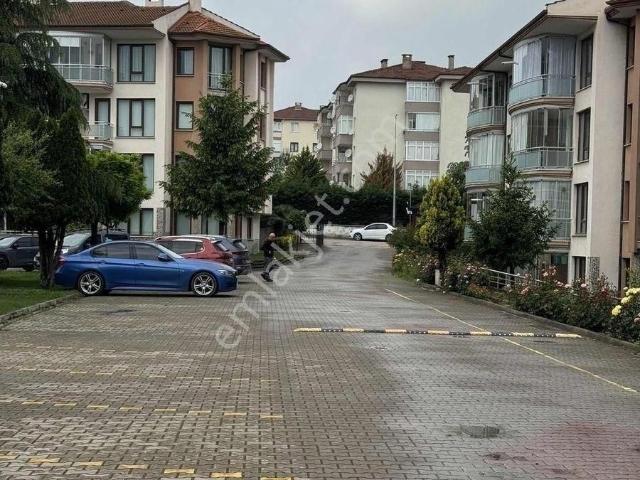 İnegöl Alanyurt Yeni Mah'de, Site İçi, 186m2, 4+1, Satılık Daire