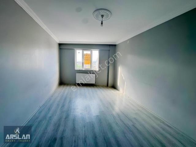 İnegöl Cerrahta Satılık Asansörlü, 2+1,3.kat, Daire