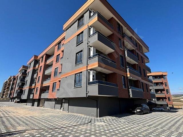 İNEGÖL Şehitler Mobiliyum AVM karşısı kiralık konut