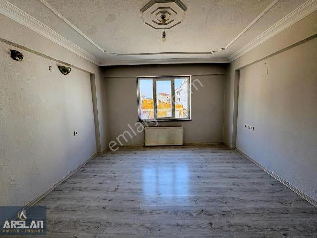 İnegöl Ertuğrulgazi Mah'de,2+1, 2.ara Kat, 117m2,satılık Daire