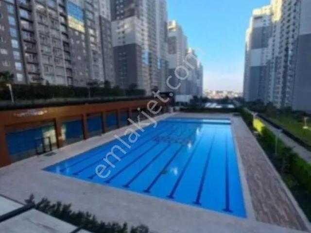 İnnovia3 2+1 Ara Kat Havuz Cephe Temiz Boş Kiralık Daire