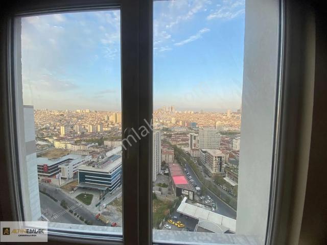 İnnovia 3 H Blok 22.kat Full Şehir Manzaralı Satılık 1+1