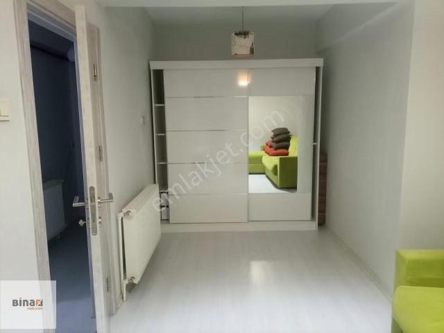İnönü Cad Ve F.altay Yakını Ara Kat D.gazlı 2+1 Eşyalı Kiralık