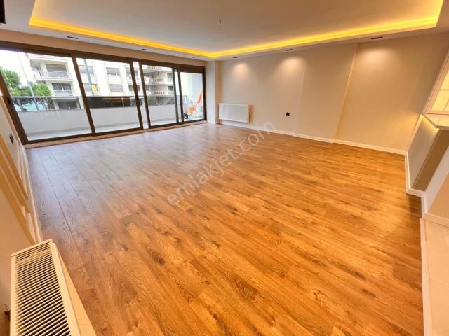 İnönü Cadde Üzerinde 3+1 130m2 Lüks Dekorlu Asansörlü Arakat Daire