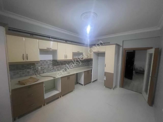 İnönü Caddesi Üzeri 140 M2 2+1 Lüks Daire