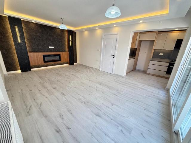 İnönü Caddesi Yakını Lüks Dekorlu 3+1 120m2 Arakat Çift Cepheli Ferah Daire
