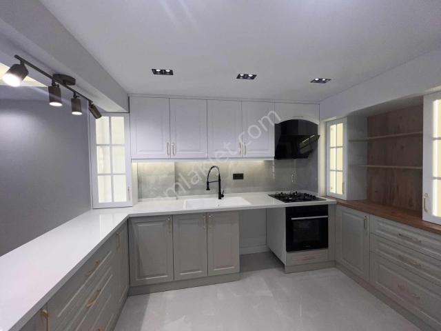 İnönü Caddesi Hakimevleri Lüks 3+1 Satılık Daire