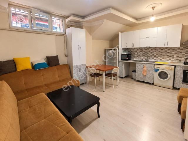 İnönü Mah. Caddeye 50m Mesafede Kiralık Eşyalı 1+1 Daire
