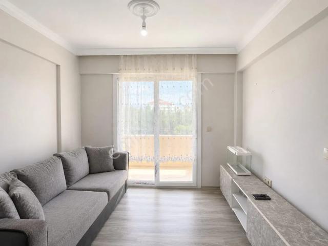 İnönü Mah.siteler Bölgesi 8 Yaş 2+1 Manzaralı Kredi Açık