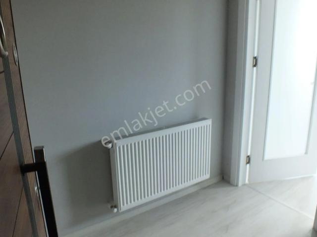 İnönü Mahallesi Millet Bahçesi Yanı Kiralık 2+1 Tadilatlı Daire