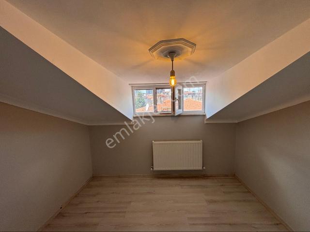 İnönü Mahallesi Çınar Yolunda Yeni Binada Kiralık 1+1