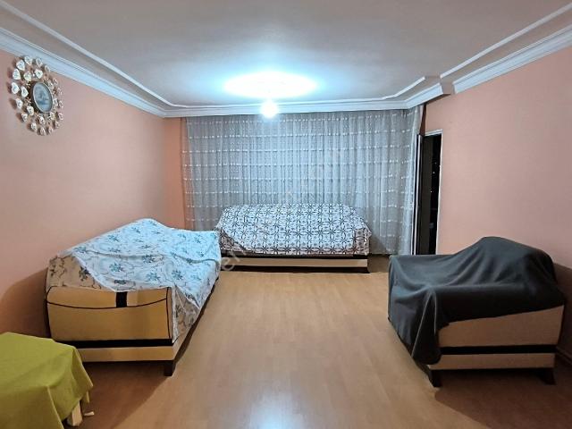 İnönü Mahallesinde Ara Kat Eşyali 3+1