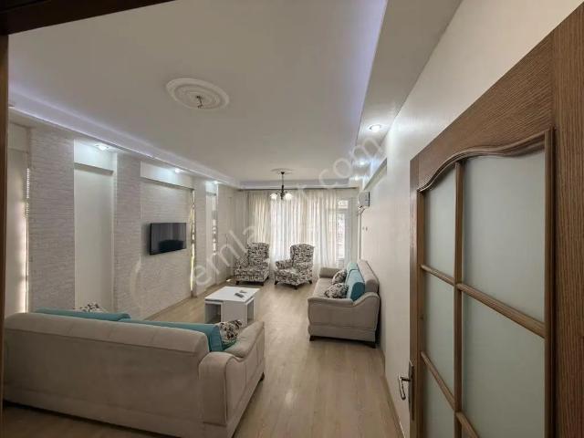 İnönü Mahallesi'nde Eşyalı 3+1 Kiralık Daire