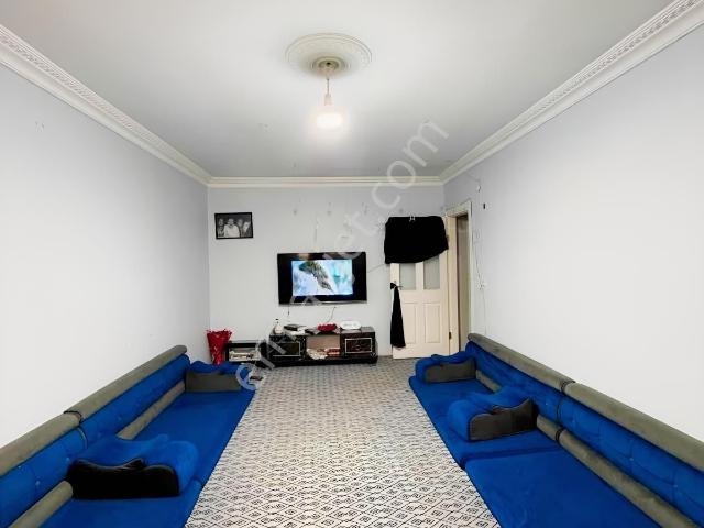 İnönü Mahallesinde Satılık 3+1 Arakat Daire