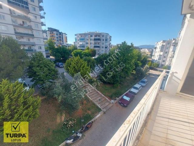 İnönü Mahallesi'nde 3+1 Site İçi Satılık Daire