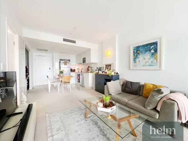 I Bedroom + Study Apartment in Toowong Furnished