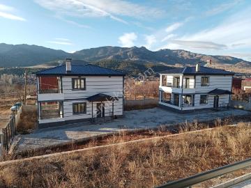 İşbilir Gayrimenkul Pozantı Hamidiye Mah. 5+2 Dubleks Satılık Villa
