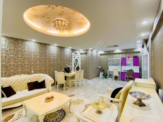 İbn i Sinada 4.5+1 Teraslı Çok Geniş 280m2 Daire Toprak Emlaktan
