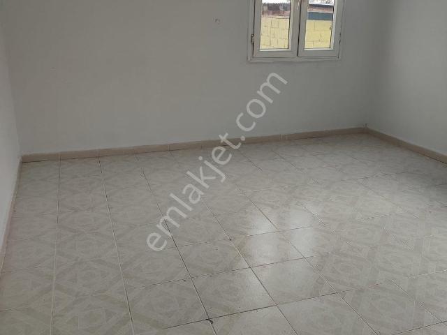 İbo Osman Enes Fırın Civarı Teraslı 2+1 Kiralık Daire