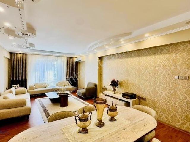 İbrahimli Mh.site İçerisinde Park Manzaralı Bakımlı 3+1 Fırsatt