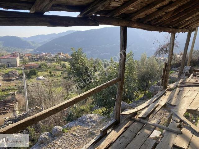 İdamax'tan Satılık Köyiçi Taş Ev