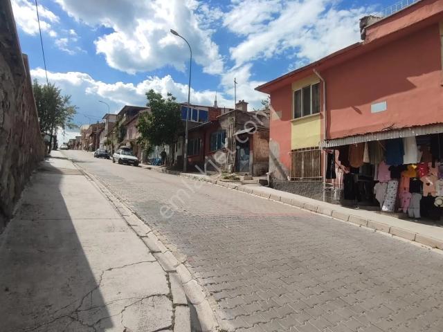 İdeal'den Kale Manzaralı Masrafsız Geniş Müstakil Ev !