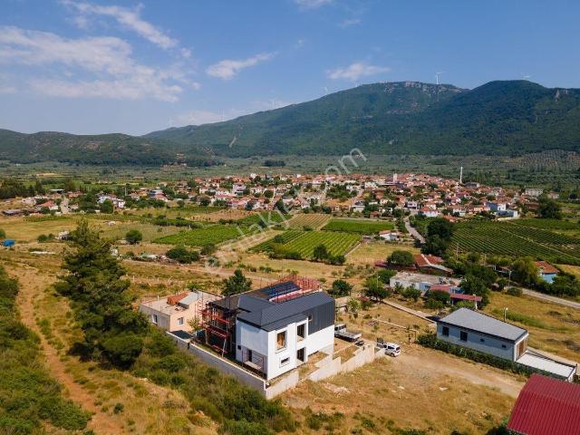 İç Dekorasyonu Keyfinize Göre Tasarlıyacağınız Köy İçi Villa